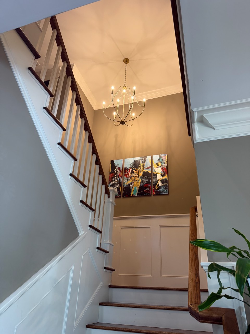 Indoor recessed lighting and wiring in a Houston residence